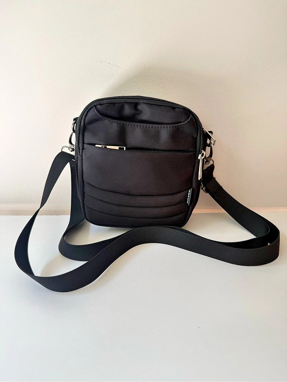 OR&MT Crossbody Messenger Bag in Black Like New